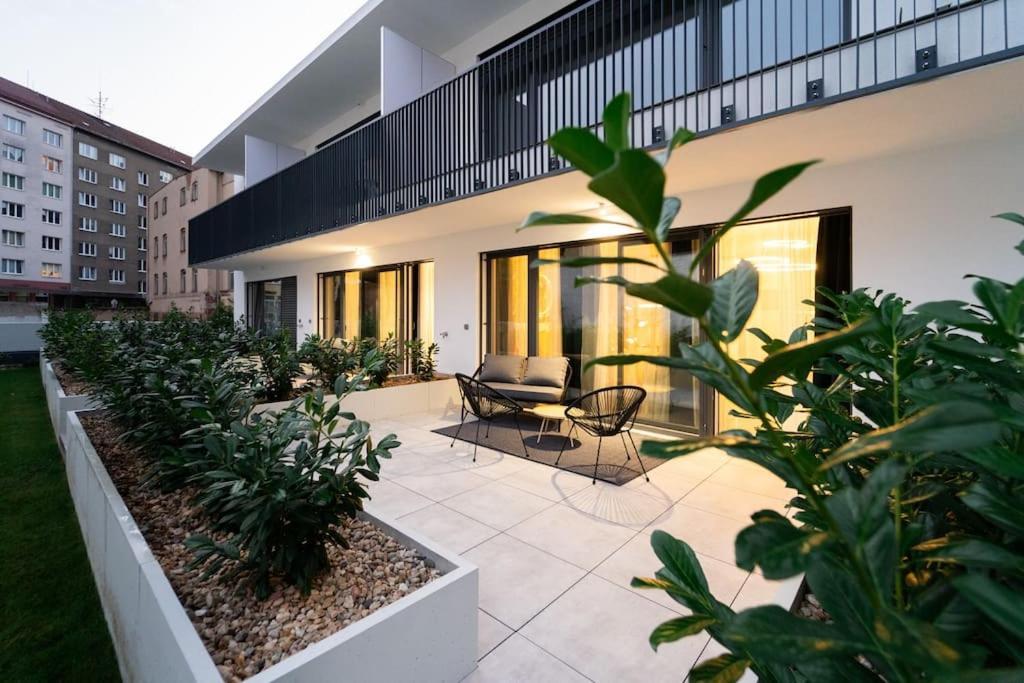 Green Garden Sauna Apartment 布尔诺 外观 照片